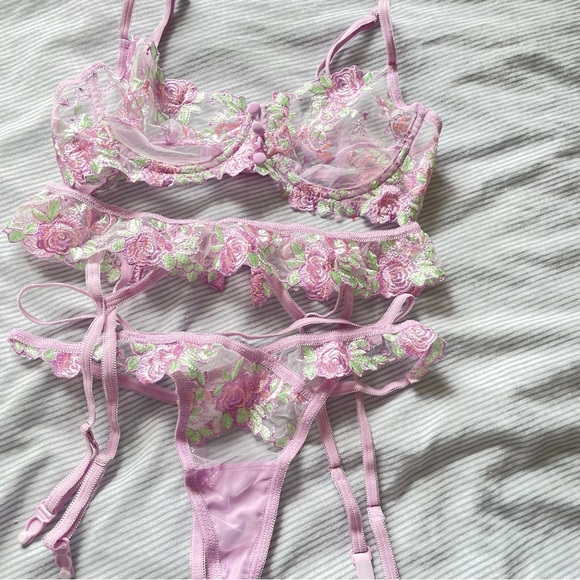 Purple & Green Lace Lingerie Garter Set - Picture 3 of 9